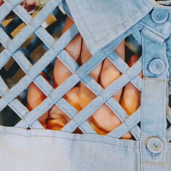 Mustard Seed | Chico Chambray Button-Down Top | S - Picture 3 of 8